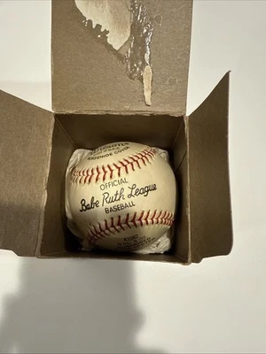 Béisbol de colección Babe Ruth League Wilson A1082 nuevo en caja Foto 1 de 4