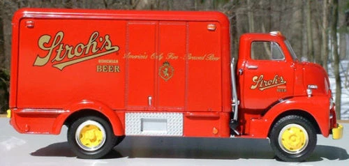 HOT RED #1 STROH'S BEER BOX TRUCK- FIRST GEAR - Image 1 of 1