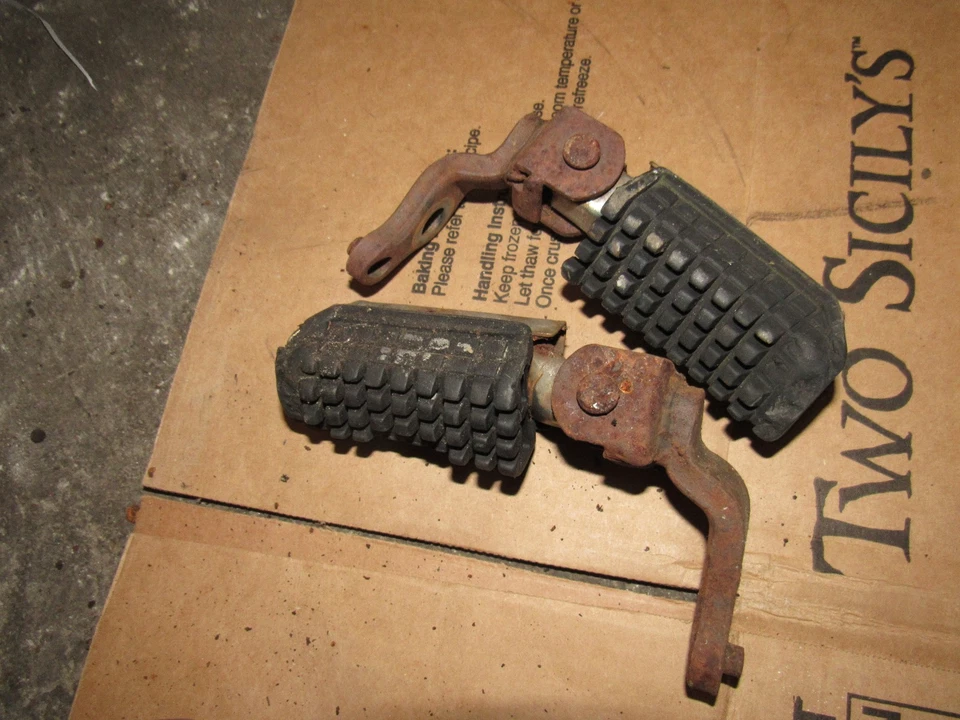 1986 年雅马哈 yx600 半径前脚钉左右钉 — 第 1/1 张图片