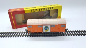 Fleischmann 1:87 H0 1470 G gedeckter Güterwagen Chiquita Bananen DB in OVP - Bild 1 von 6