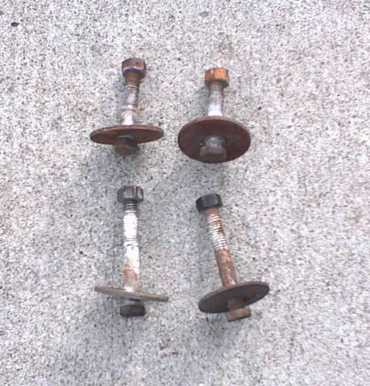 John Deere(57-E24) 210 212 214 216 300 312 314 316 - Engine Bolts - Image 1 of 1