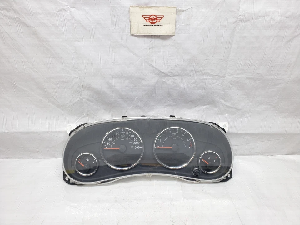 Cuadro de instrumentos velocímetro Jeep Wrangler 2014 2015 2016 2017 OEM 56054392AF Foto 1 de 4