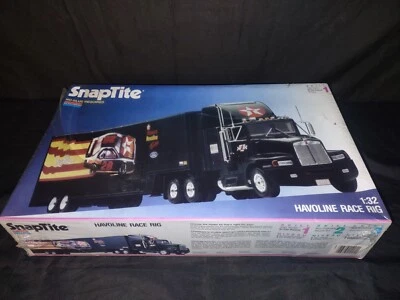 NIB Monogram Snaptite Model Texaco Havoline Race Rig Car Hauler 1/32 Scale - Image 1 of 4