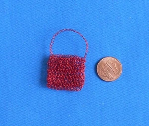 Hand Crocheted MINIATURE PURSE w/ Handle 1" wide Doll dollhouse Metal - Picture 1 of 3