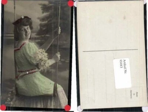 93483,Schöne Frau auf Schaukel Glitzer AK Edwardian Lady - Picture 1 of 1