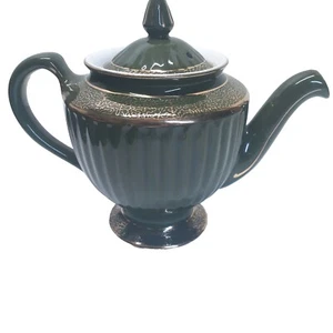 Hall Footed Teapot 4 Cup Gold On Green Made in USA - Picture 1 of 20