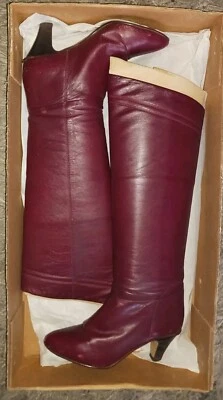 Hermosas Elegantes Botas de Tacón de Cuero Sangre de Buey Etienne Aigner De Colección Talla 7.5N Foto 1 de 4
