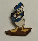 Disney - Master Replicas - Angry Donald Duck - przypinka LE500