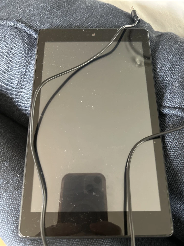 Amazon Fire HD 8 (5-го поколения) 8 ГБ, Wi-Fi, 8 дюймов - черный - Изображение 1 из 1