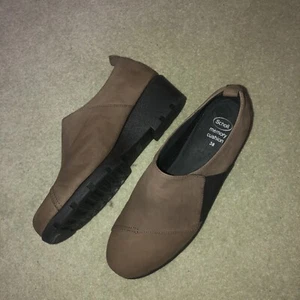 Dr. Scholl's Calzoncillos Zapatos Espuma con Memoria Sin Cordones Informales Botines Talla 38 ¡NUEVO SIN CAJA! - Imagen 1 de 8