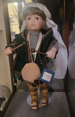 Muñeca musical coleccionable Ashton Drake Galleries "The Little Drummer Boy" Foto 1 de 4