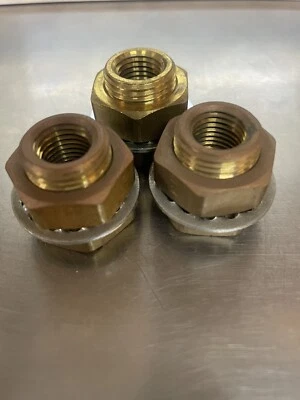 1/4" NPT x 31/32" Bulkhead Fitting Terminal Bolt Brass Female Short QTY 3 - Image 1 of 3