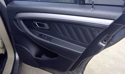 2013 Ford Taurus Rear Passenger Right RH Door Trim Panel in Black - Изображение 1 из 4