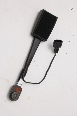 Cinturón delantero derecho opel astra j caravan 03-2012 Foto 1 de 3