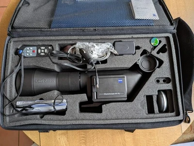 Carl Zeiss PhotoScope 85 T*FL with accessories Superb New Battery New Remote - Image 1 of 4