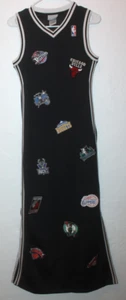 Reebok Dress NBA Basketball All Over Team Logo Patches Bulls Nicks Clippers Sz S - Picture 1 of 12