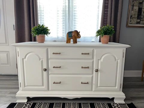 Refurbished sideboard or buffet Ethan Allen 1960 Heirloom collection Cover