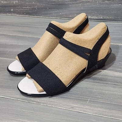 Sandalias de cuña LifeStride Yolo para mujer sistema suave azul marino talla 7 ancho Foto 1 de 4