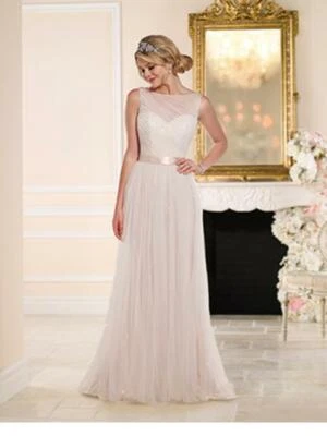 Essense of Australia, Nuevo Vestido de Novia Marfil Talla 8, TUL BRILLANTE, Reg $2099  Foto 1 de 4