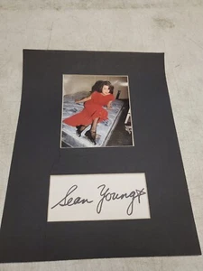 Carta SEAN YOUNG 1993 FATAL INSTINCT autentica autografata a mano 2,5x4,5  - Foto 1 di 3