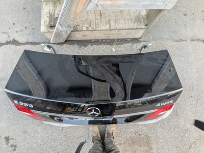 (LOCAL PICKUP ONLY) Trunk/Hatch/Tailgate 212 Type Sedan E250 Fits 10-16 MERCEDES Foto 1 de 4