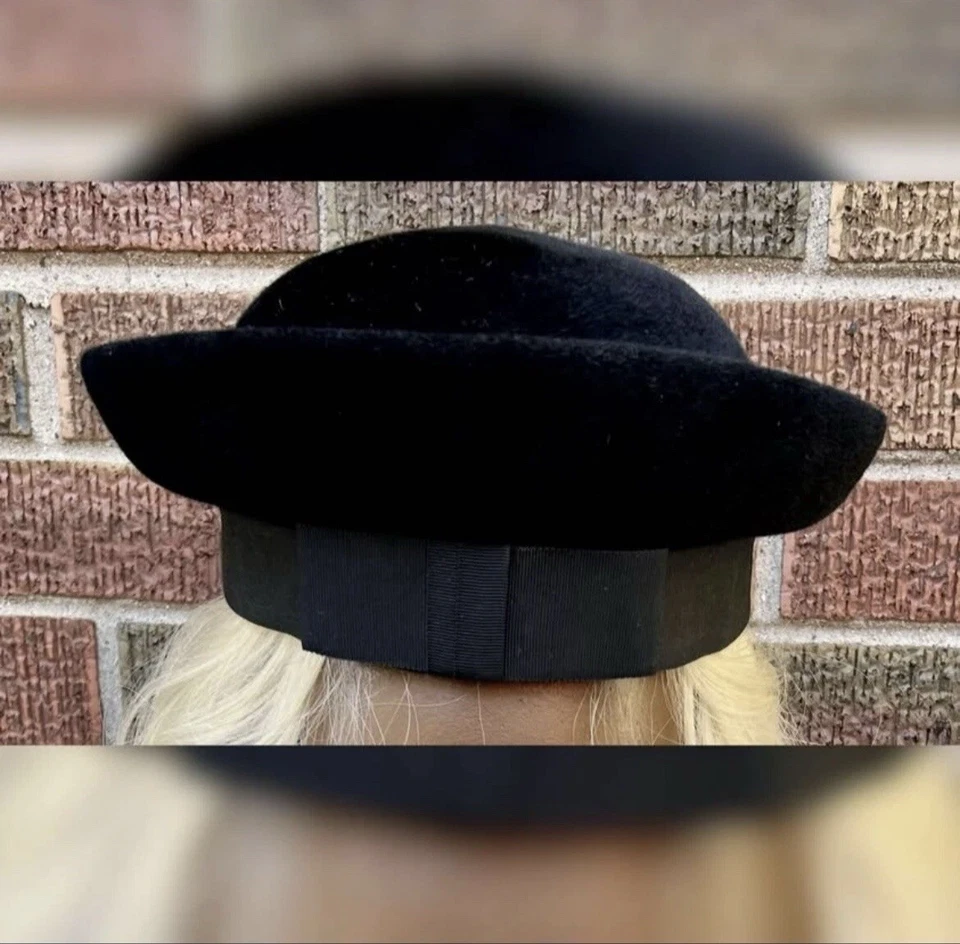 Sombrero negro vintage de terciopelo Merrimac Deluxe para mujer - piel importada - hecho en unión talla 7 Foto 1 de 4