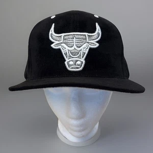 Chicago Bulls Hat Cap Snap Back Black Felt Mitchell & Ness NBA Basketball Logo - Picture 1 of 7
