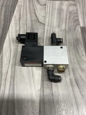 Puerto de válvula solenoide Humphrey 320 24VDC 8,0 W VAC-125 PSI #4003PT170 Foto 1 de 4