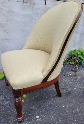 Antigua silla de dormitorio victoriana de palisandro del siglo XIX - recién tapizada Foto 1 de 4