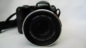 Fujifilm Finepix S5600 Digital Camera 5.1MP Super CCD HR Sensor, 10x Zoom, Black - Picture 1 of 12