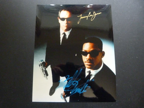 Tommy Lee Jones & Will Smith Signed Photo (Men In Black) With COA Cover