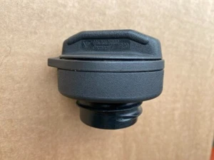 PORSCHE 997 PORSCHE 986 BOXSTER 987 BOXSTER/CAYMAN Petrol Fuel Filler Cap - Picture 1 of 9