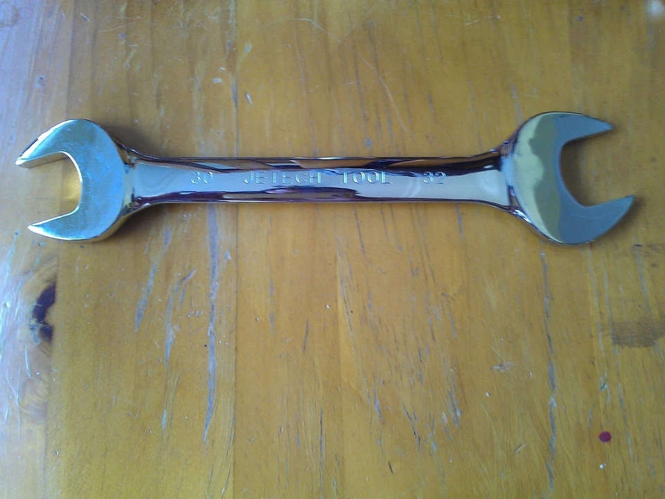 Jetech Double Open-ended Spanner Wrench 30mm x 32mm. CrV chrome mirror Foto 1 de 1