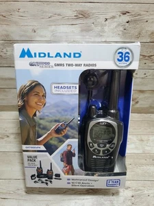 Midland GXT1000VP4 GMRS Walkie Talkie 2-Pack + Headsets and Charger Bundle New - Zdjęcie 1 z 7