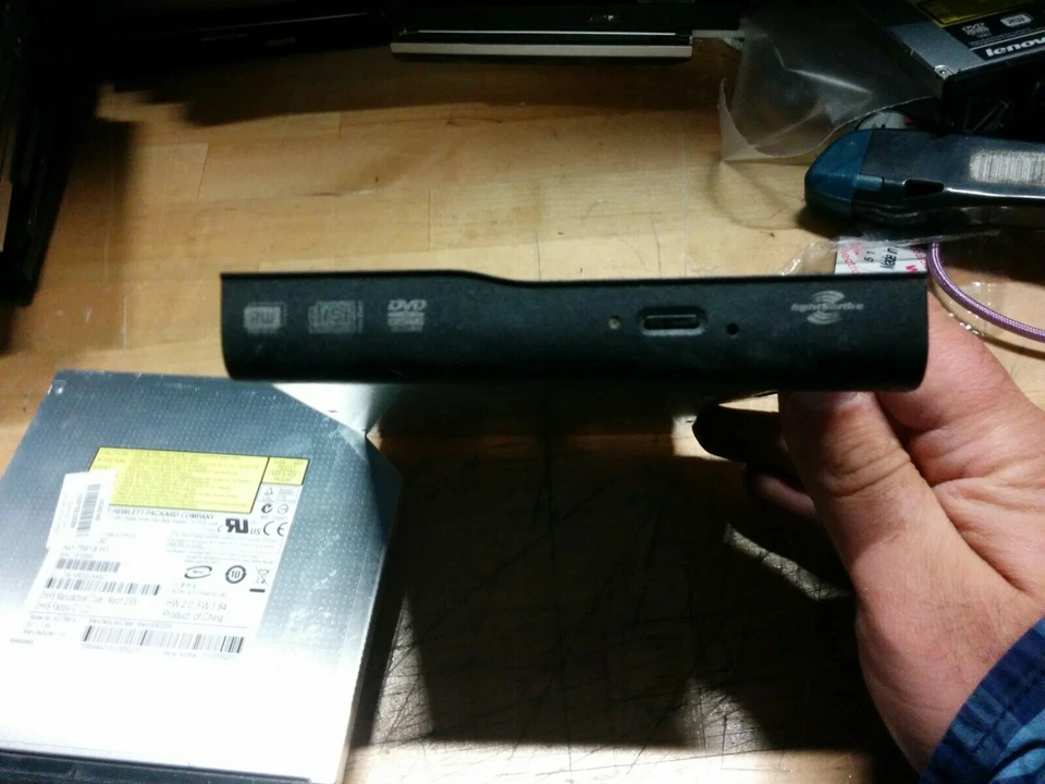 HP Compaq Presario CQ50 Laptop AD-7581S DVD/CD Rewritable Drive- 485039-003 - Image 1 of 3