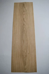 Oak Veneer - Flexible REAL WOOD Sheet - 1000mm x 300mm (39.3 x 11.8 inches) - Picture 1 of 4