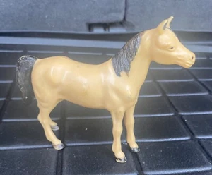 Vintage Hard Plastic Toy Horse Tan and Black Hong Kong - Picture 1 of 9