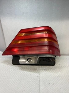 1993 MERCEDES-BENZ 300 SE Rear RIHGT Side Taillight Tail Light Lamp OEM (P 58) - Picture 1 of 13