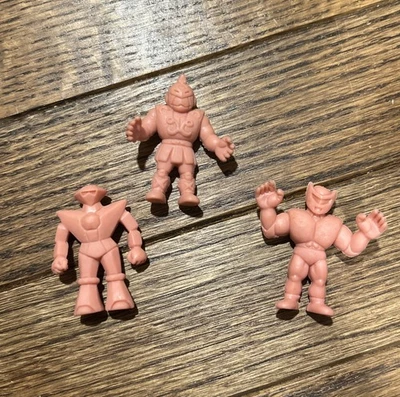 3 hombres vintage M.U.S.C.L.E Foto 1 de 2