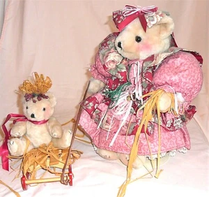 1980s Vintage Decorative Winter Mother Bear with Baby On Sled - Picture 1 of 3