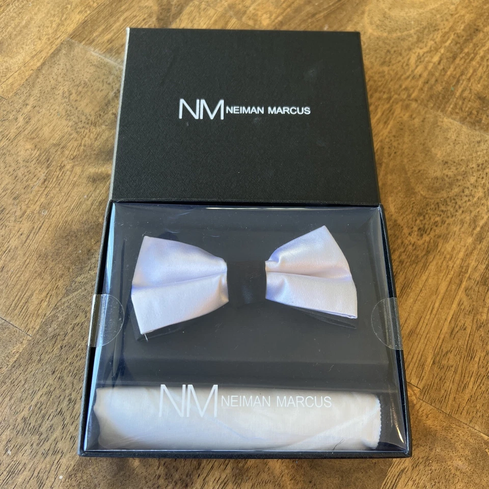 $95 Neiman Marcus Pajarita Auto-Corbata Para Hombre - NUEVA EN CAJA / RARA  Foto 1 de 1