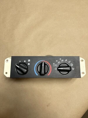 Jeep Wrangler TJ 2002-2004 Heater Fan Climate Control Switch w/ AC 55037612AA - Image 1 of 3