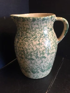 B56) Robinson Ransbottom 2 Quart Pitcher Roseville Ohio Green Sponge ware - Picture 1 of 8