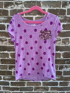 JUSTICE MÄDCHEN 10 KINDER LILA GEPUNKTETES T-SHIRT TEE KURZARM PAILLETTEN TASCHE - Bild 1 von 2