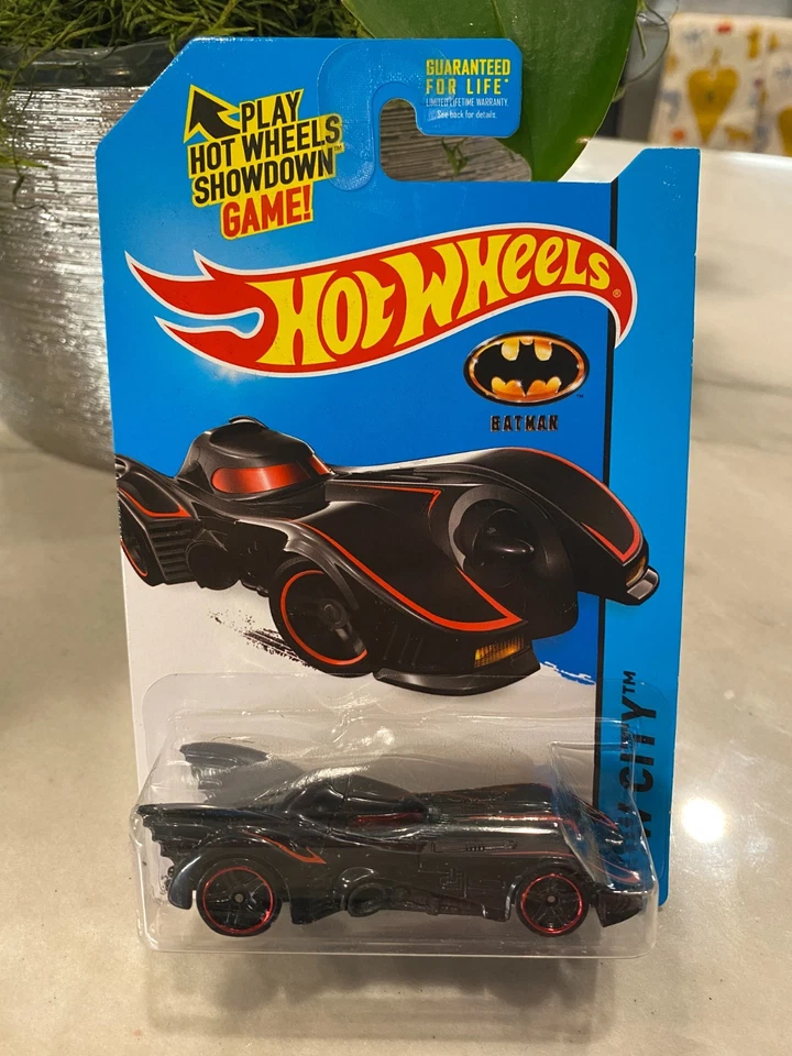 2015 Hot Wheels #62 Hw City-Batman Batmobile Noir/Rouge W / Noir Pr5 Rayon Rouge - Photo 1/1