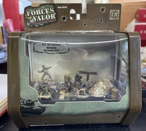 2006 Forces of Valor  US 7th INFANTRY DIVISION NORMANDY 1944 troops camo Soldier - Picture 1 of 11