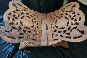 Vintage Hand Carved Wooden Folding Book Rest - Exquisitely Designed Florals .... - Picture 1 of 9