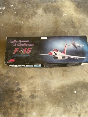 F-16 FIGHTING FALCON RC ARF UltraFly Model USAF Thunderbirds 25" Wing span - Image 1 of 4