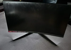 MSI Optix G24C4 - Full HD Curved Gaming Monitor - 144hz- 24 Inch - Photo 1/4