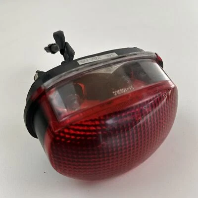 Luz de freno trasera Triumph 955i Sprint RS 2003 luz de freno Foto 1 de 4